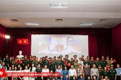 'Việt Nam chưa kể hết' kết nối các thế hệ, tri ân người lính trở về từ chiến tranh