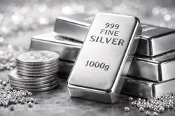Giá bạc tiếp tục phục hồi: Liệu đã tạo đáy?