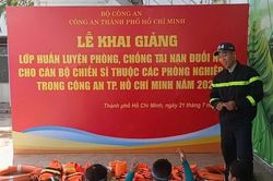 Kỹ năng chống đuối nước trong mùa hè