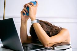 Khảo sát 6.000 chuyên gia công nghệ: AI không đáng sợ bằng việc phải làm nhiều hơn với cùng mức lương