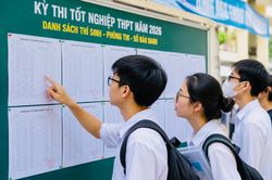 Bộ GD&ĐT yêu cầu cập nhật điểm thí sinh bị kỷ luật thi tốt nghiệp THPT trước 24/7