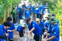 Tuổi trẻ Bách Khoa khởi công công trình giao thông nông thôn tại tỉnh Đồng Tháp