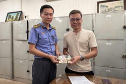 Trả lại hơn 120 triệu đồng cho nữ hành khách bỏ quên trên tàu SE2