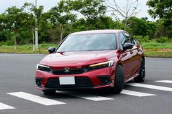 Cuộc bám trụ của những chiếc sedan tầm trung tại Việt Nam