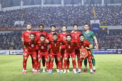 Đội tuyển Việt Nam tiếp tục giữ vững vị trí trong top 100 thế giới