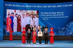 Ph&aacute;t huy hệ gi&aacute; trị gia đ&igrave;nh Việt trong kỷ nguy&ecirc;n số: B&agrave;i 2 - 'L&aacute; chắn mềm' trước th&aacute;ch thức của thời đại mới