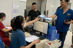 Thủ tục h&agrave;nh ch&iacute;nh ng&agrave;nh y tế tiếp tục được tinh gọn