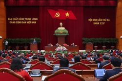 Th&ocirc;ng c&aacute;o b&aacute;o ch&iacute; ng&agrave;y l&agrave;m việc thứ ba của Hội nghị Trung ương 3