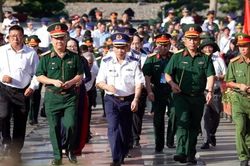 Cảnh sát biển Việt Nam tưởng niệm, tri ân các Anh hùng liệt sĩ tại Côn Đảo