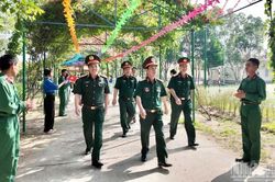 Xây dựng doanh trại chính quy, xanh, sạch, đẹp giữa đại ngàn 'nắng lửa'