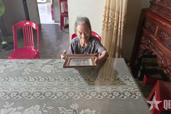 Lời hẹn dựng ngôi nhà và bản hùng ca của mẹ