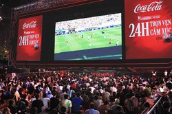 TPHCM sôi động với 2 đại sự kiện kín khách trong đêm Chung kết World Cup 2026