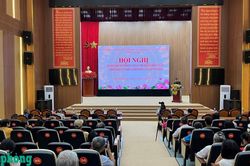 Lào Cai: Đưa pháp luật và phong trào 'Bình dân học vụ số' về xã biên giới Mường Khương