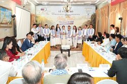 Thư viện 2030 lan tỏa tri thức đến học sinh Việt - L&agrave;o tại Attapeu