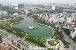 Công viên gần 190 tỷ đồng ở Hà Nội: Hồ điều hòa đổi màu, công nhân khẩn trương dọn dẹp