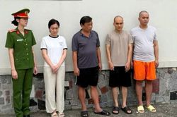 Trưởng phòng Kinh doanh của SJC khai thủ đoạn 'khai sinh' cho 3.400 viên kim cương nhập lậu từ Hồng Kông