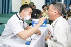 Người có công ở Hải Phòng được tặng 5,5 triệu đồng nhân Ngày Thương binh liệt sĩ