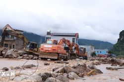 Công bố khẩn cấp thiên tai, khắc phục hư hỏng Quốc lộ 279 và Quốc lộ 32