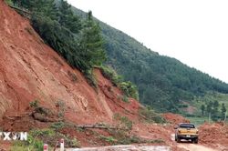 Lai Châu: Khắc phục hậu quả mưa lũ, nỗ lực thông tuyến Quốc lộ 279