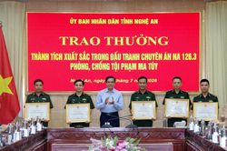 Nghệ An: Khen thưởng lực lượng mưu trí, thu giữ 15.200 viên ma túy tổng hợp