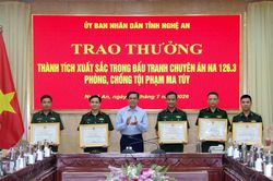 Nghệ An: Khen thưởng lực lượng mưu trí, thu giữ 15.200 viên ma túy tổng hợp