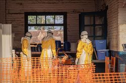 Dịch Ebola: Các nước giáp CHDC Congo tăng cường kiểm soát biên giới