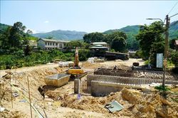 Quảng Ngãi: Tái khởi động dự án cầu tiền tỷ 'đắp chiếu' do 'tắc' đường dẫn