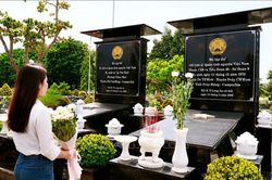 Ngôi mộ của 120 người lính và hành trình trở về