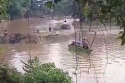 Cậu bé 8 tuổi bị thứ đáng sợ cắn tử vong khi đang bơi trên sông
