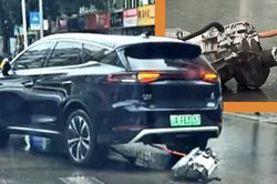 BYD giải thích nguyên nhân chiếc xe rơi động cơ vẫn chạy trên đường