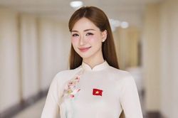 Hòa Minzy quyên góp 100 triệu khắc phục hậu quả thiên tai