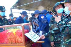 Quy tập hài cốt liệt sĩ Nguyễn Thị Út sau nhiều ngày tìm kiếm, khai quật