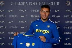 Chelsea công bố 'bom tấn' chyển nhượng mang tên Morgan Rogers