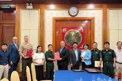 Đại tá, nhà văn Đặng Vương Hưng: Những người lính vẫn đang trở về