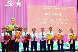Đ&agrave; Nẵng c&ocirc;ng bố quyết định điều động, bổ nhiệm nhiều c&aacute;n bộ chủ chốt