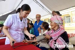 Sức khỏe nhân dân - trung tâm của phát triển: Từ tinh thần Nghị quyết 72-NQ/TW đến hành động thực tiễn (Bài 2): Y tế cơ sở - 'Người gác cổng' của hệ thống chăm sóc sức khỏe