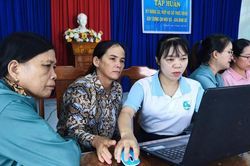 Thăng An đưa dịch vụ công trực tuyến về thôn