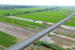 Đồng Tháp: Phấn đấu đến năm 2030 xây dựng thêm 124 km đường cao tốc, 30 km đường quốc lộ