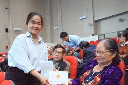 Kết nối nguồn lực, chăm lo người có công