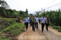 Bí thư Tỉnh ủy Lê Minh Ngân kiểm tra công tác sắp xếp, ổn định dân cư tại xã Phong Thổ