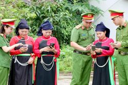 Lào Cai: Hơn 155.000 lượt dự thi tìm hiểu phong trào 'Bình dân học vụ số'