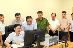 Đẩy mạnh số hóa, tạo lập dữ liệu để phục vụ chuyển đổi số toàn diện