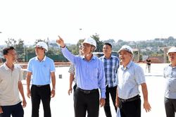 Phó Chủ tịch UBND tỉnh Nguyễn Minh kiểm tra tiến độ thi công Trường Phổ thông nội trú liên cấp Thuận An