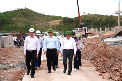 Đẩy nhanh tiến độ dự án Trường nội trú tiểu học và trung học cơ sở Dân Hóa