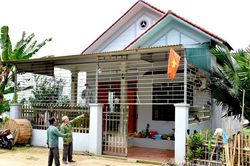 Quan tâm làm nhà ở cho người có công