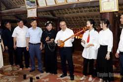 Đoàn đại biểu Ban Tuyên truyền Châu ủy Văn Sơn, tỉnh Vân Nam (Trung Quốc) khảo sát kinh nghiệm tuyên truyền, vận động Nhân dân phát triển nông thôn tại xã Tân Trào