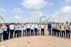 Tổng Giám đốc Vinachem Nguyễn Hữu Tú kiểm tra tiến độ Dự án Nhà máy Hóa chất Nhơn Trạch