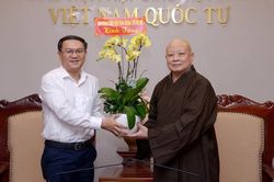 Lãnh đạo Sở Dân tộc và Tôn giáo TP.HCM thăm Ban Trị sự Phật giáo Thành phố
