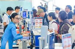 Giá nhiên liệu biến động, hàng không Việt vẫn duy trì đà tăng trưởng