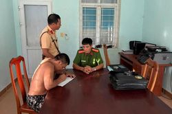 Phạt 35 triệu đồng tài xế nồng độ cồn vượt khung lái xe khách 'loạng choạng' trên QL24